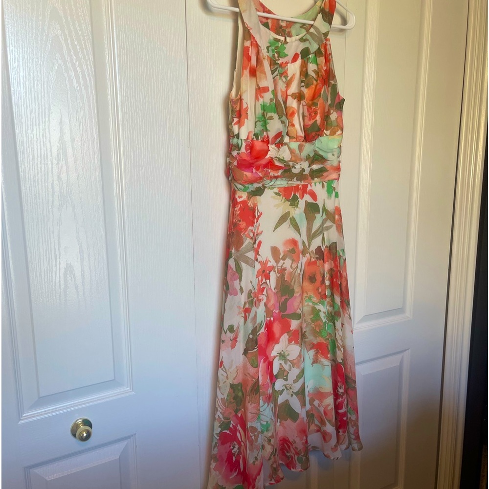 Flowy floral dress by Connected Apparel